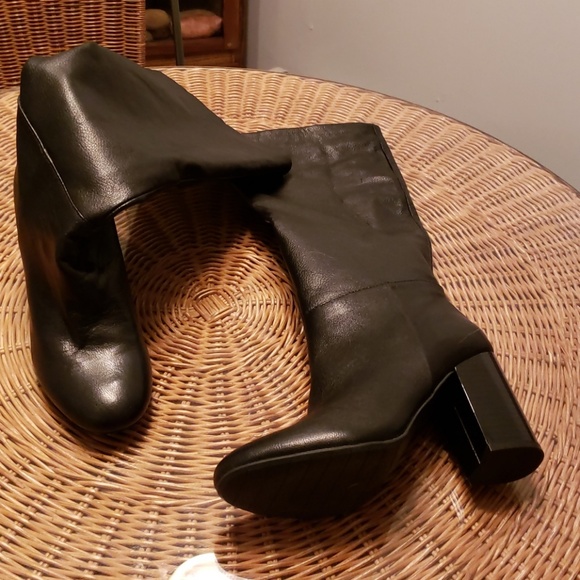 Kenneth Cole Reaction "Cherry" boot 6 - Picture 2 of 8